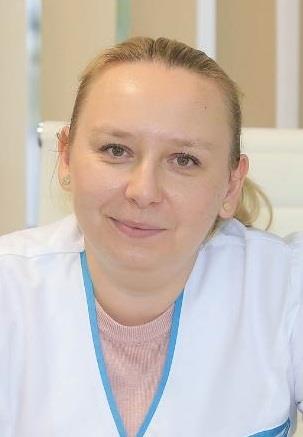 Dr. Crina Pantiru  Alma Clinic
