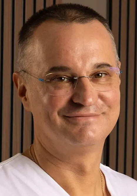 Dr. Theodor Motruc  Omini Clinic