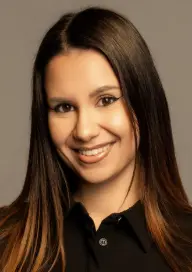 Denisa Popescu  Clinica Clear Mind