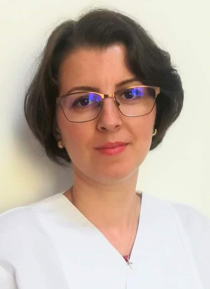 Dr. Cristina Toader