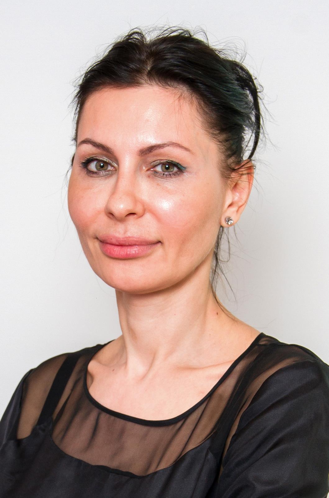 Dr. Gabriela Popescu