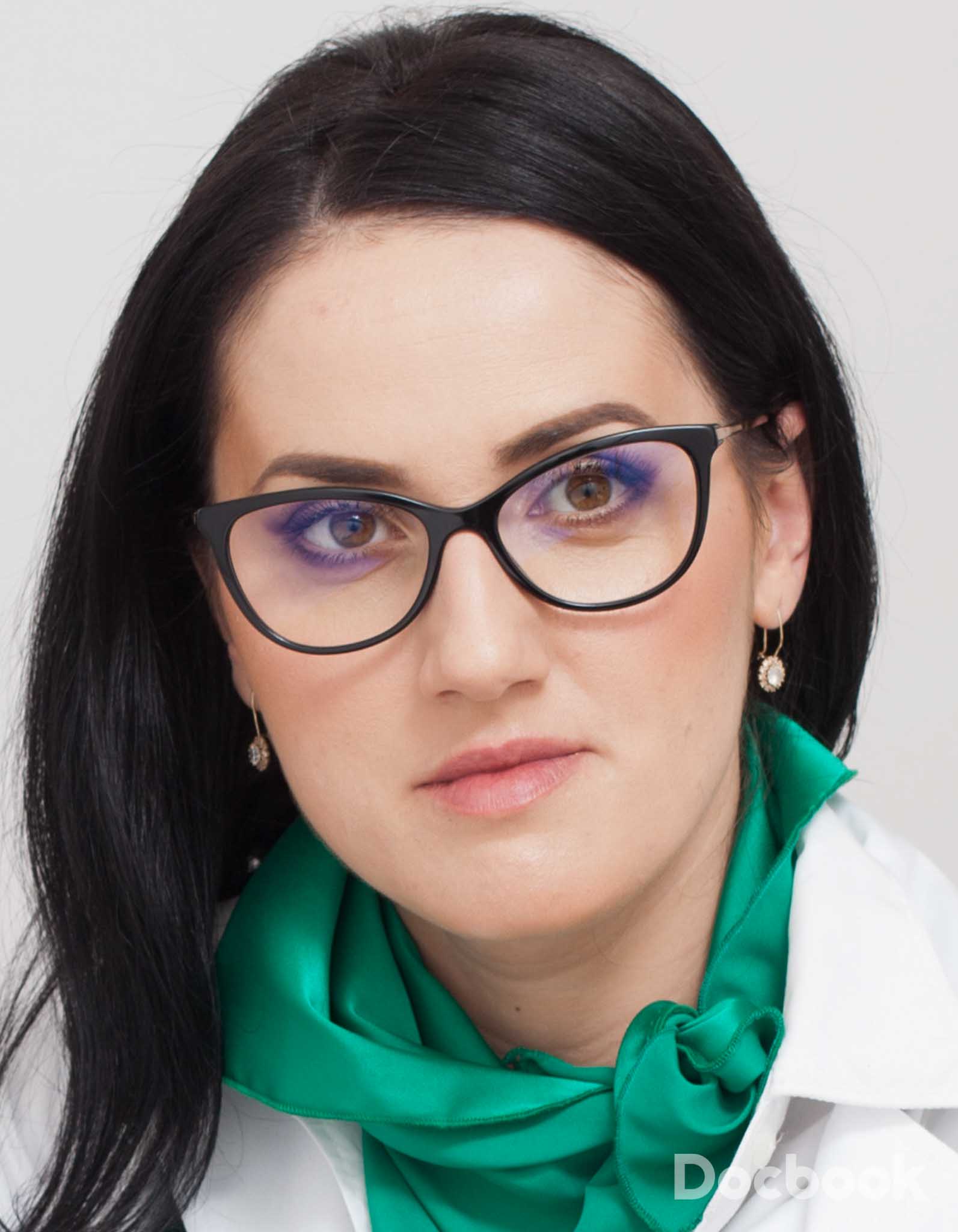 Dr. Alexandra Niculescu (Pavăl) Centrul Medical Emerald