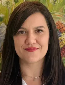 Dr. Ioana Szasz 
