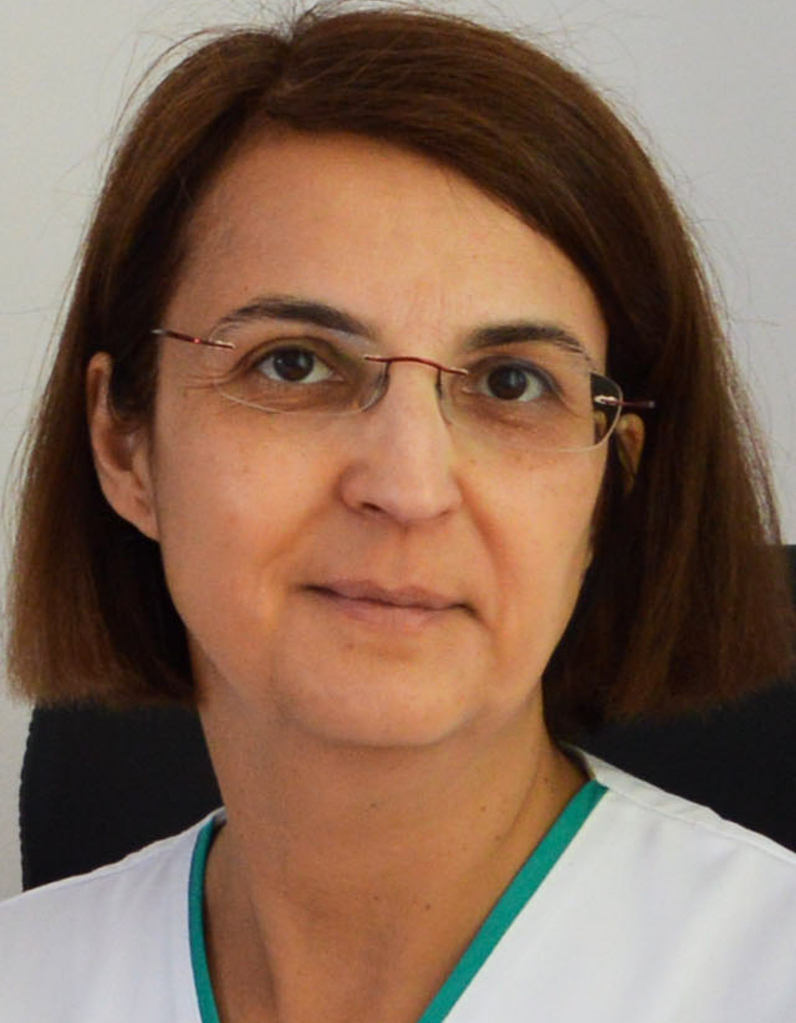 Dr. Cristina Negrean