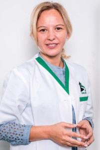 Dr. Laura Panait