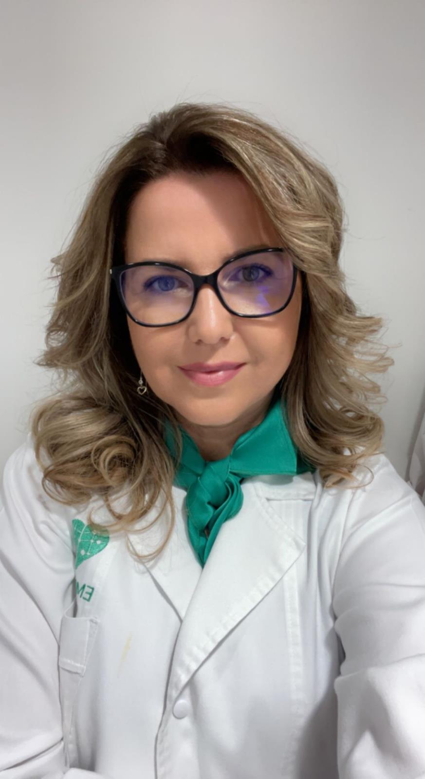 Dr. Alina Andresz Centrul Medical Emerald