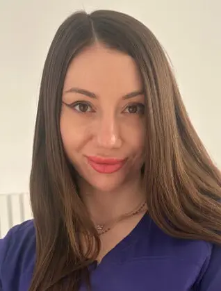 Dr. Iulia Badiu Purple Med