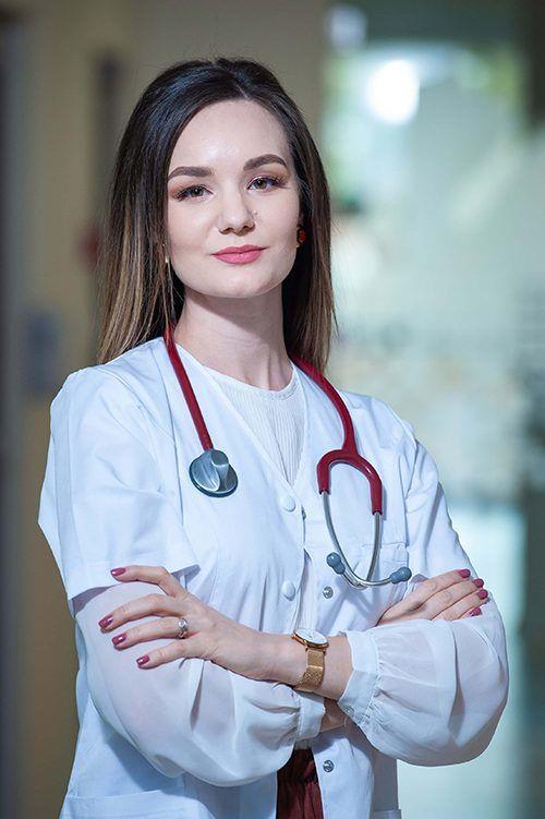 Dr. Ana-Maria Lubenita-Enache
